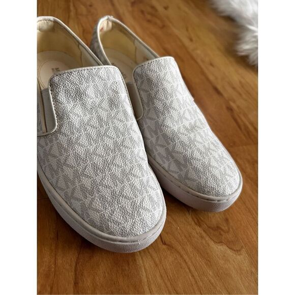 Michael Kors Keaton logo slip on sneaker size 6 - Picture 6 of 6